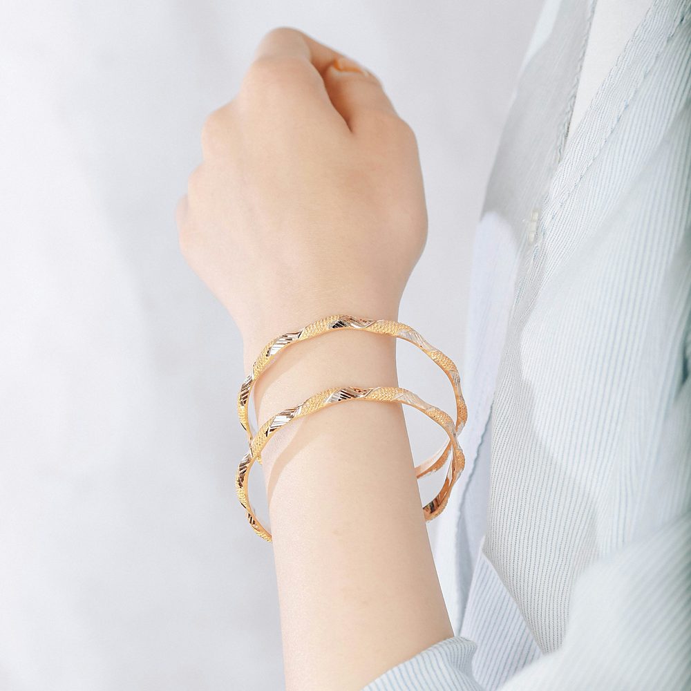 Gold Link Bracelet at Popular Jewel of London